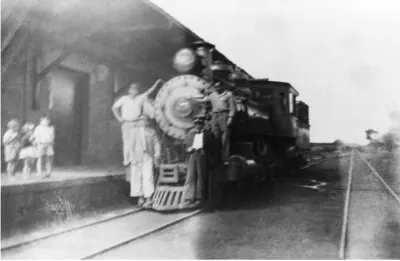 Joaquim Prado Jr., último chefe da Estação Barão Geraldo, nos anos 1950.